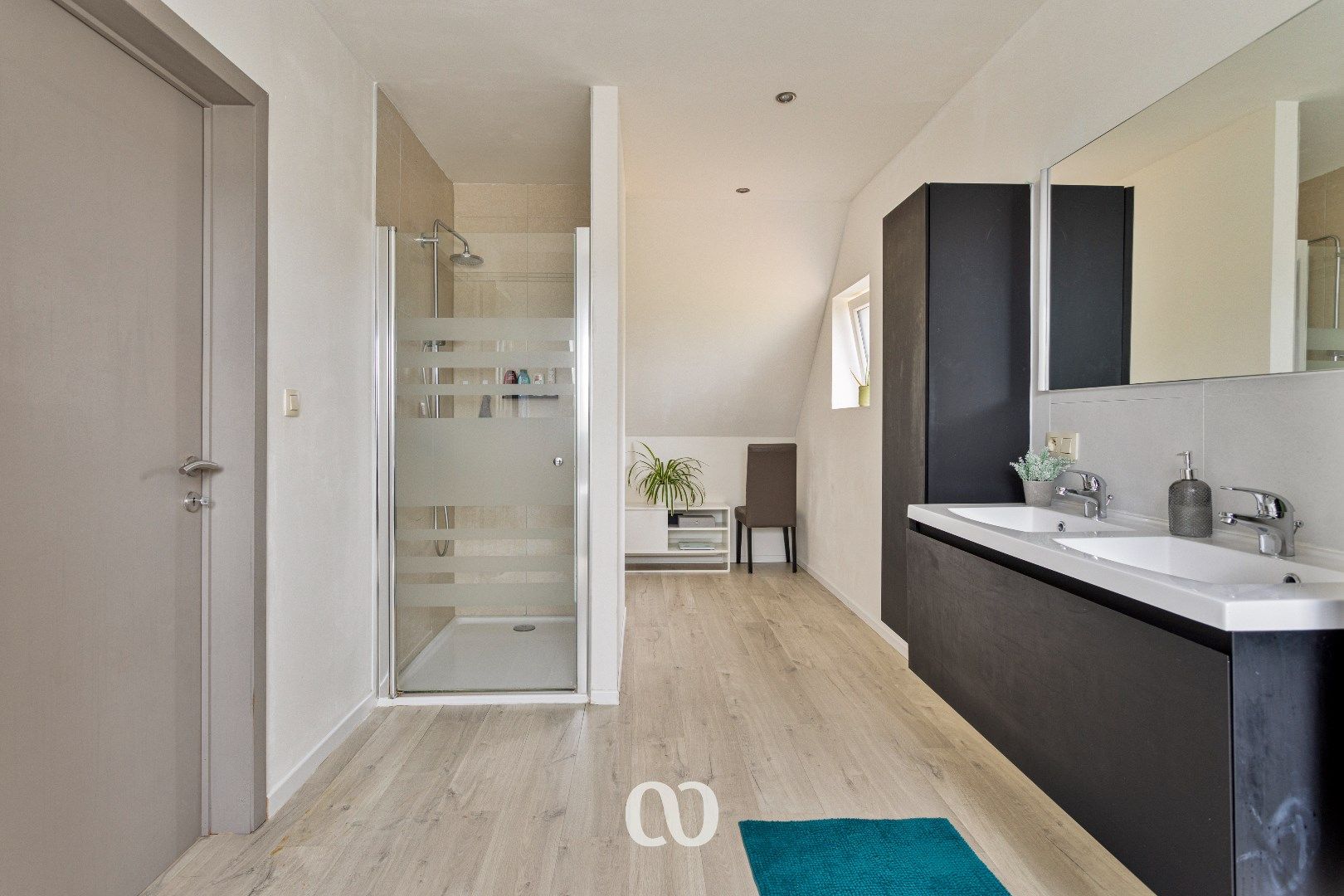 Ruime, gerenoveerde woning op prachtige ligging foto 19