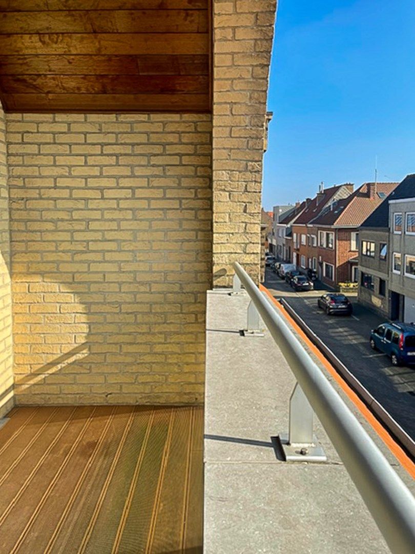 Instapklaar duplexappartement met terras nabij centrum Oostende foto 8