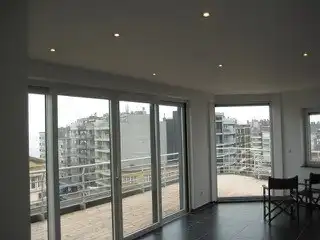 Centraal gelegen ruim  appartement TE HUUR op JAARBASIS foto 10