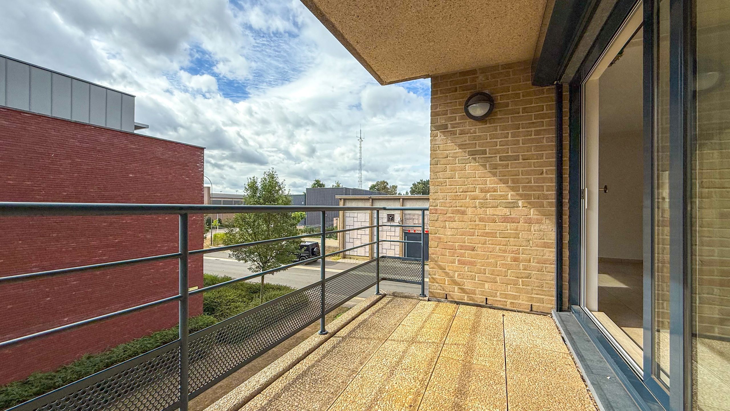 Appartement met 2 slpks, garagebox, parkeerplaats + terras! foto 23