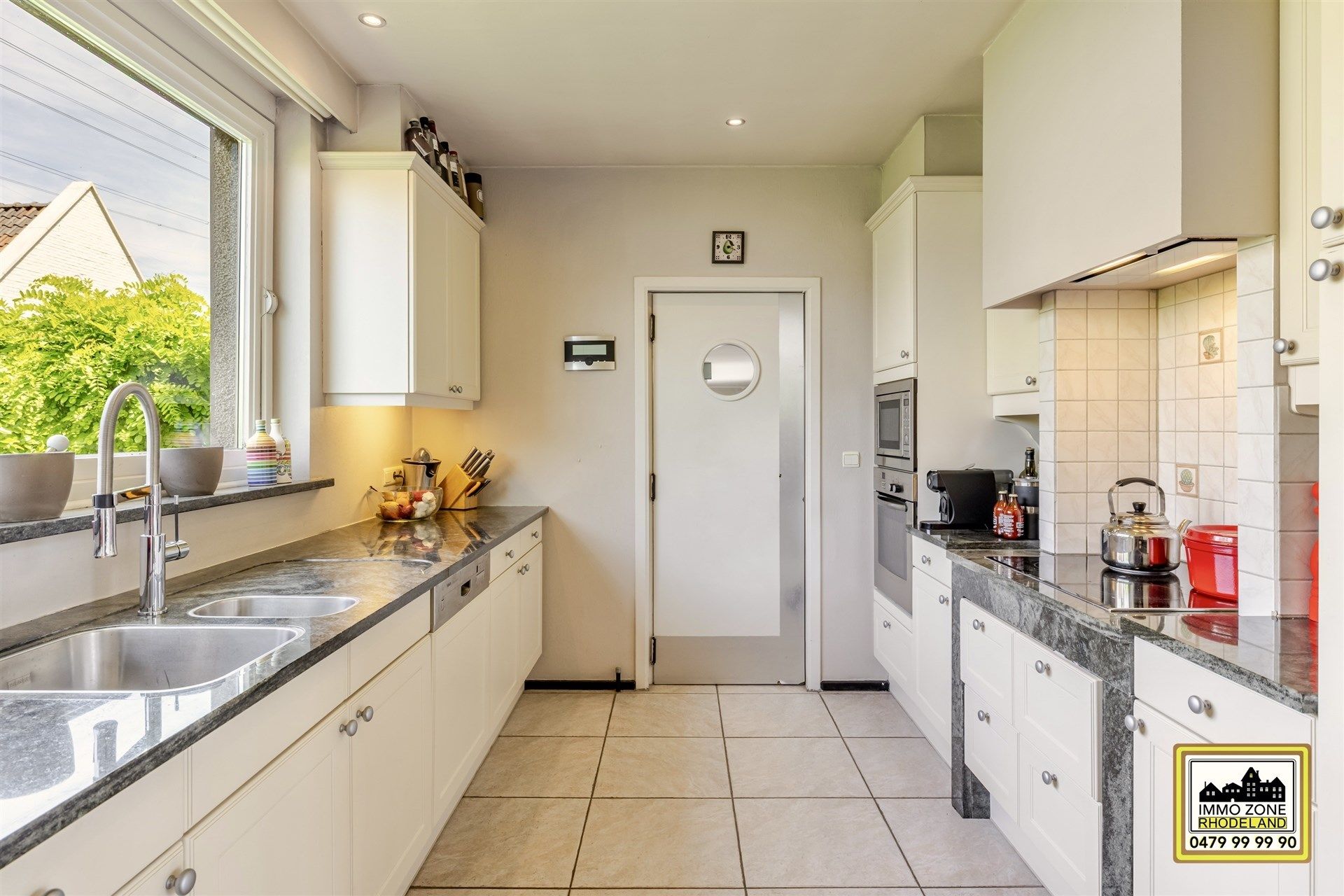 Unieke architecturale open woning in u-vorm met mooie tuin foto 15