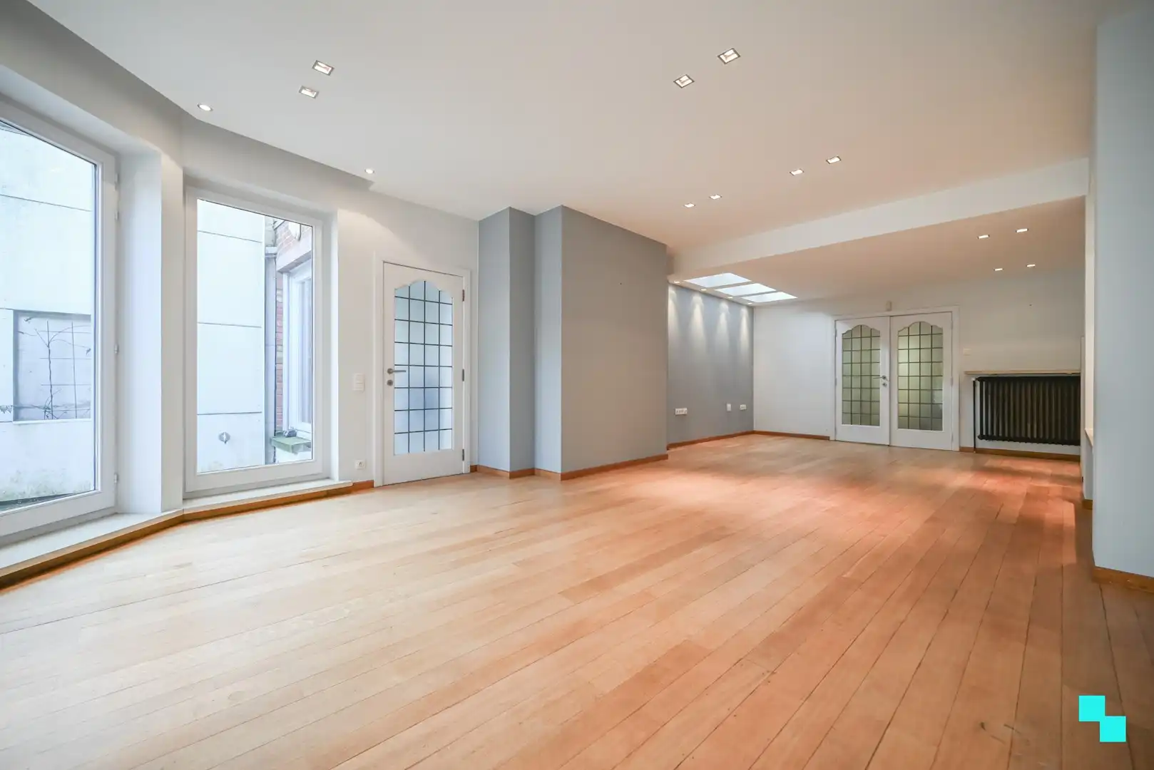 Ruim handelspand met woonst, garage en tal van mogelijkheden in Emelgem foto 8