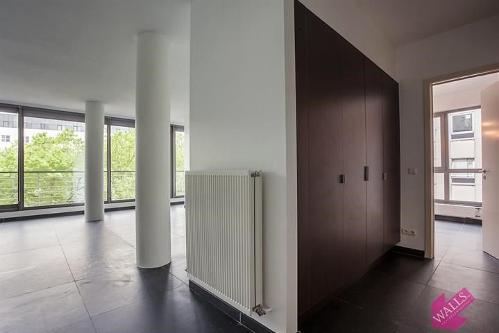 Luxueus afgewerkt, ruim en licht nieuwbouw appartement foto 8