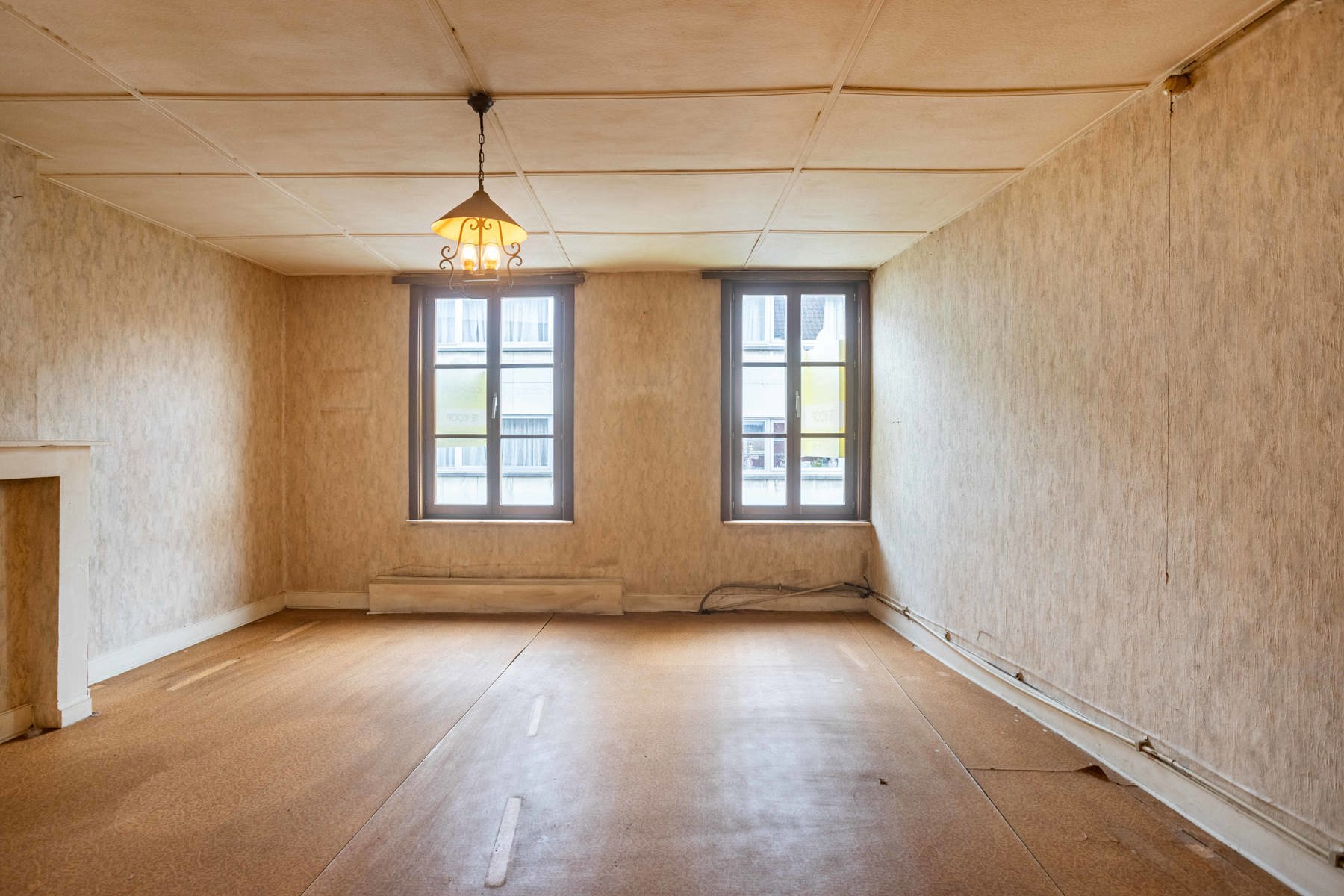 TE RENOVEREN RIJWONING MET TUIN EN GARAGEBOXEN foto 14