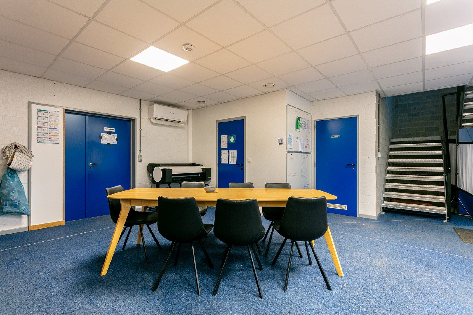 Uw ideale KMO-unit in Lille – Instapklaar en strategisch gelegen! foto 17
