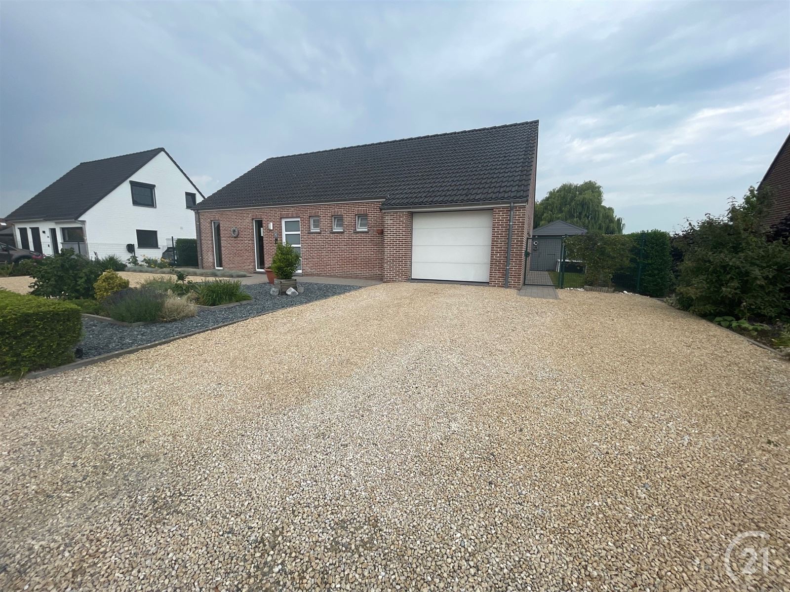 villa bungalow met tuin en garage op 5are88 foto 18