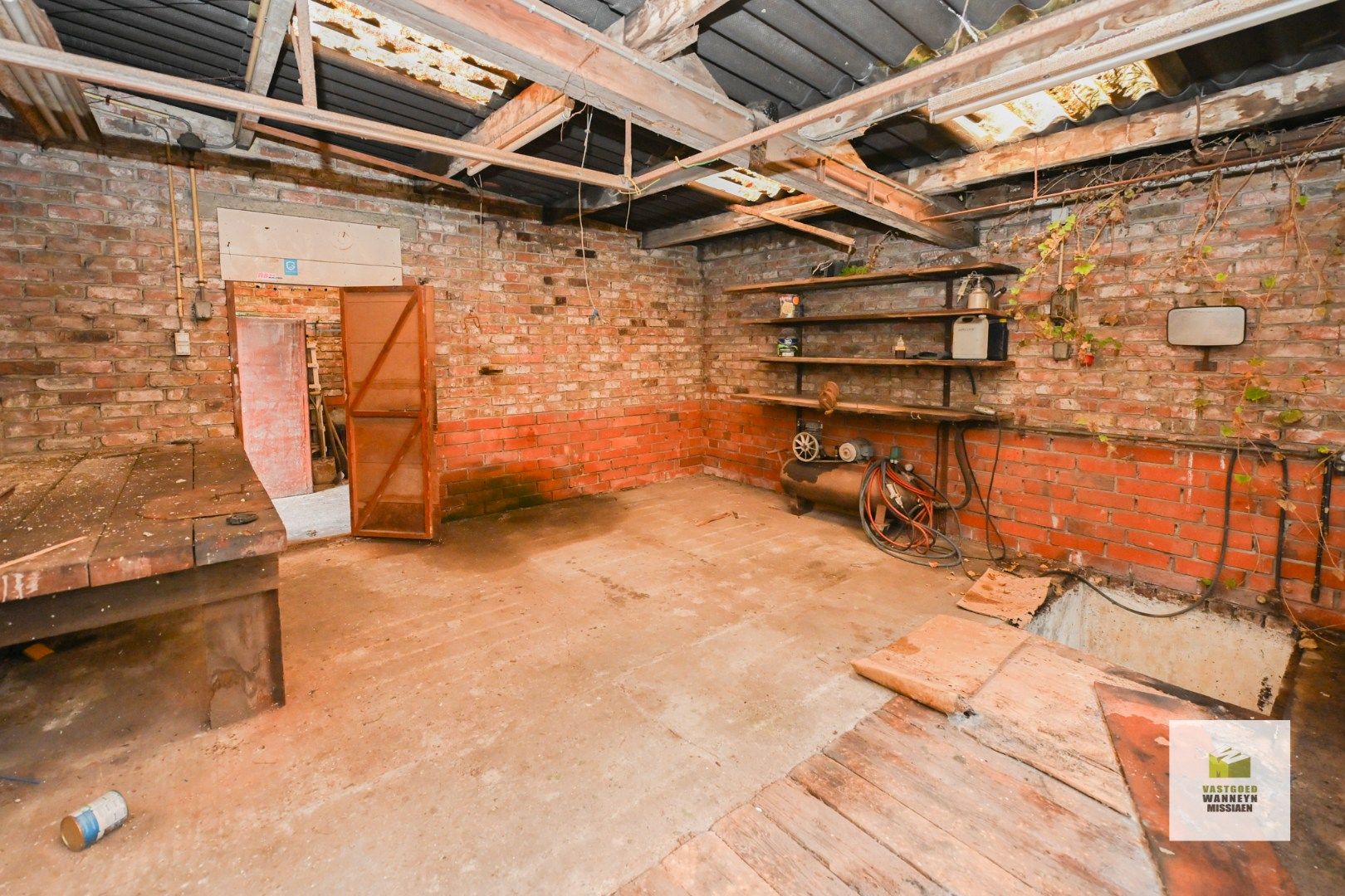 Open bebouwing met een landelijk uitzicht op 2.689m2 foto 16