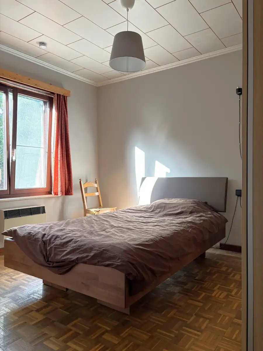 Te renoveren woning met groot bijgebouw foto 14