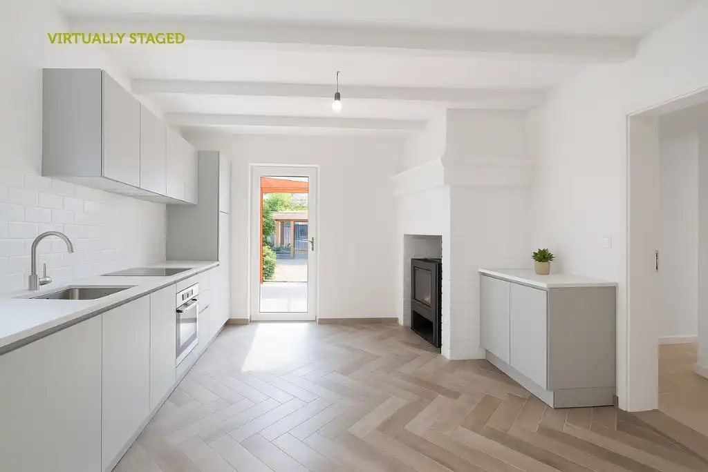 Te renoveren woning met 3 slaapkamers en zongerichte tuin op centrale ligging te Tielt foto 9