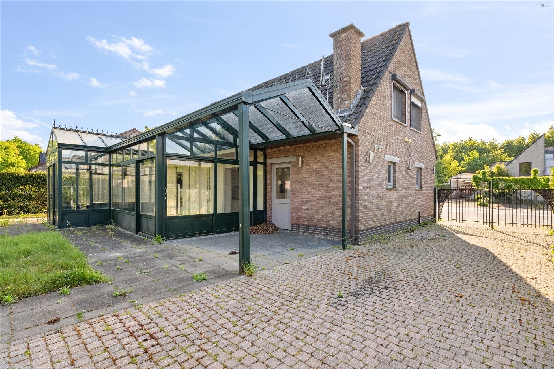 ruim en goed verzorgde woning met grote veranda  foto 17