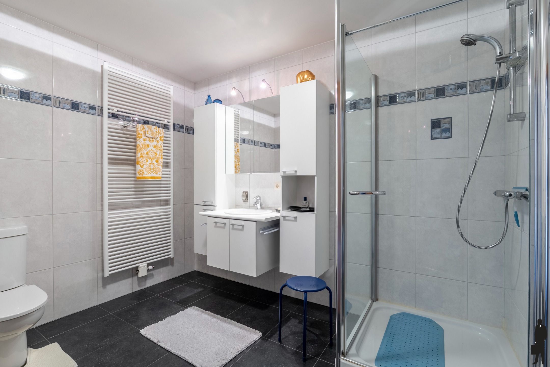 Appartement van ca. 90m² met 2slks en garagebox  foto 16