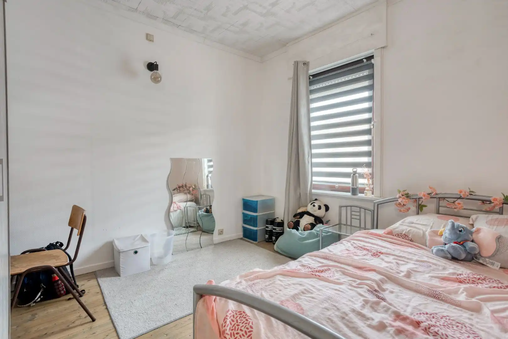 Instapklare starterswoning met 3 slaapkamers en tuin! foto 8