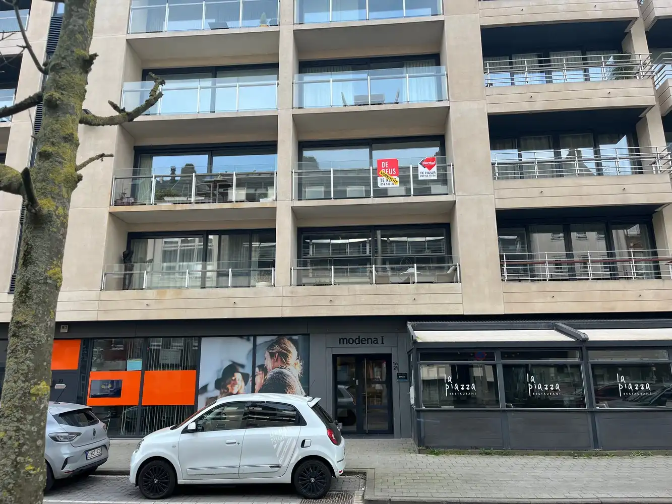 RESIDENTIE MODENA I foto {{pictureIndex}}