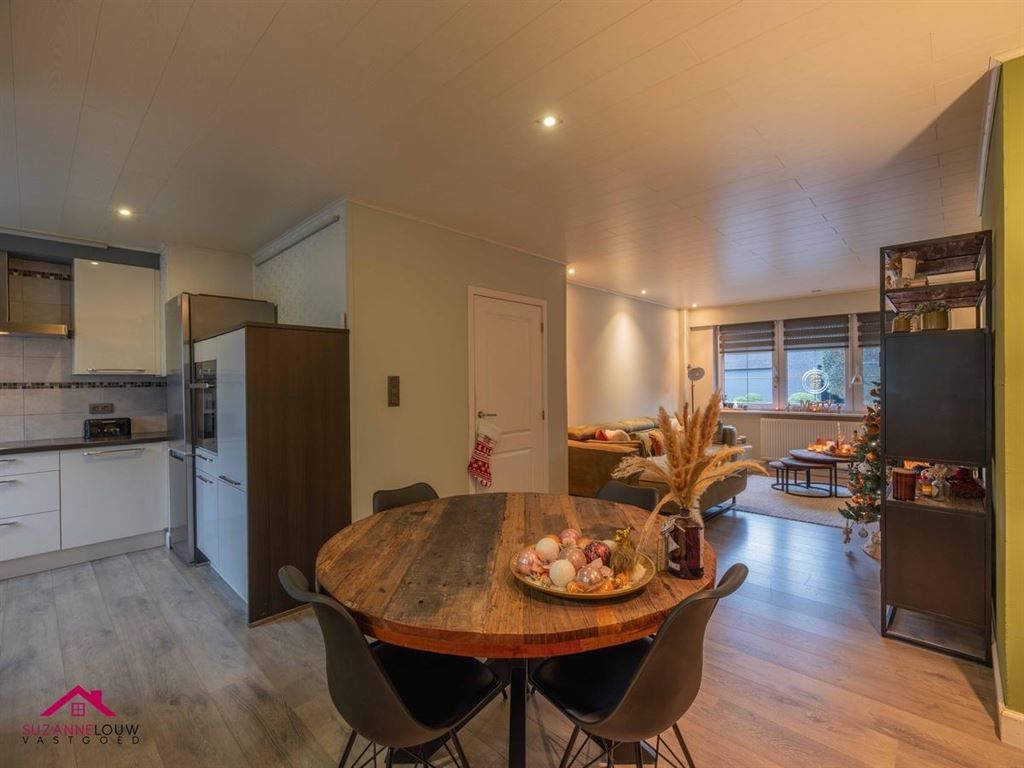 Gezellige en instapklare, half vrijstaande woning met veranda foto 16