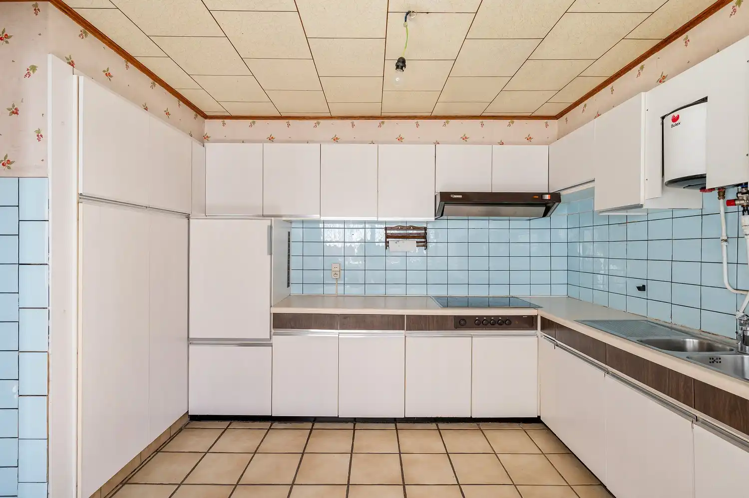 Te renoveren woning met garage en diepe tuin. foto 12