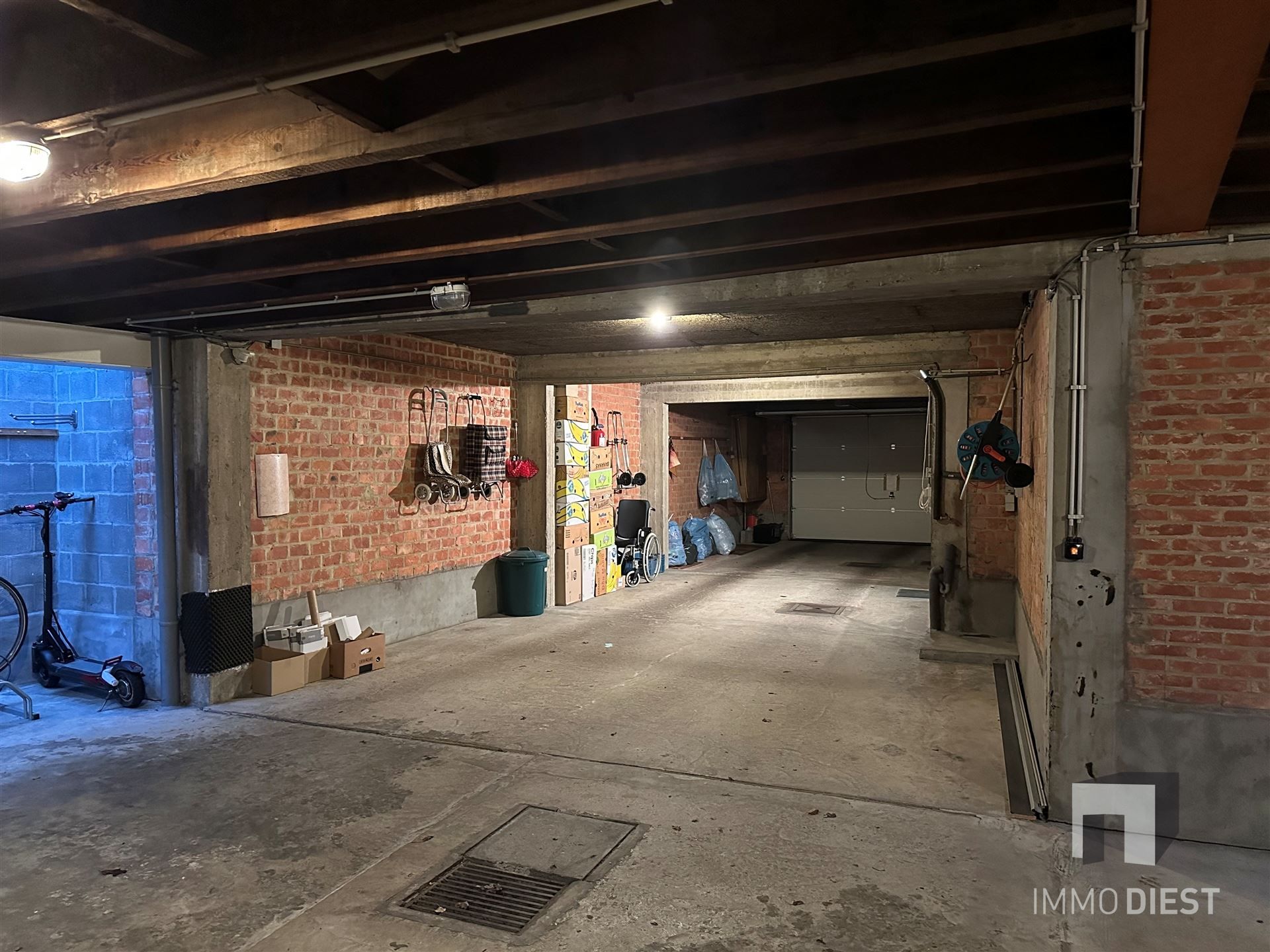 Gelijkvloers appartement met koer en 2 ruime slaapkamers foto 20