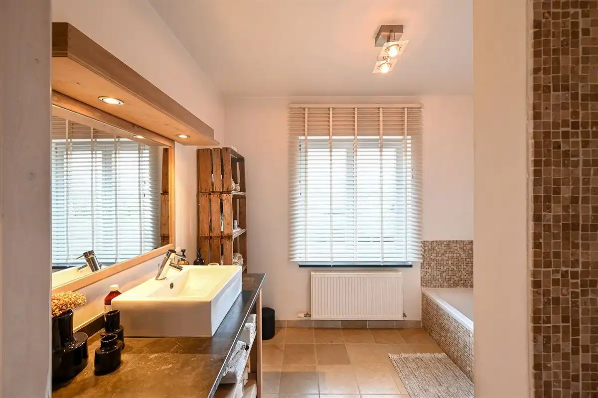 Tweewoonst, praktijkwoning of opbrengsteigendom foto 11