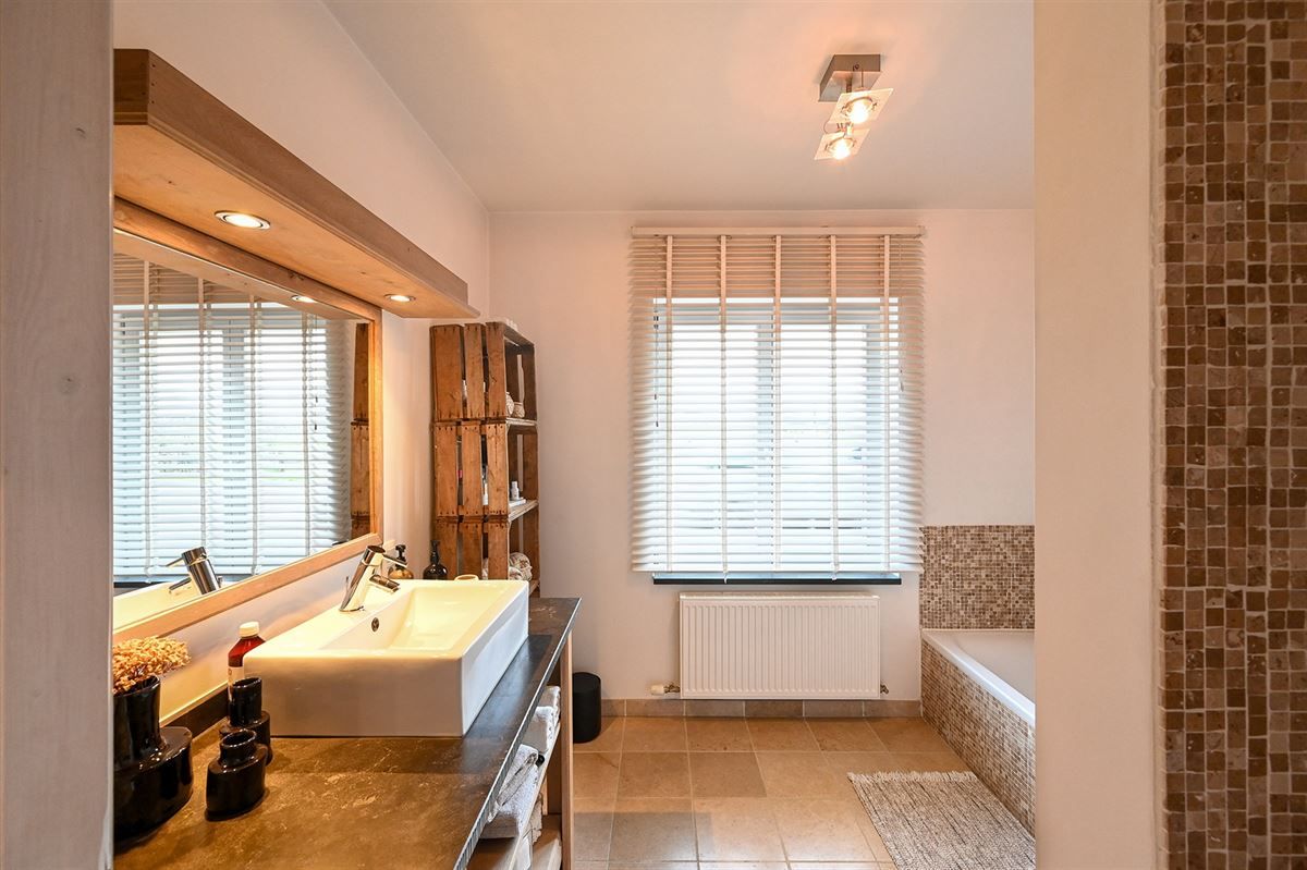 Tweewoonst, praktijkwoning of opbrengsteigendom foto 11