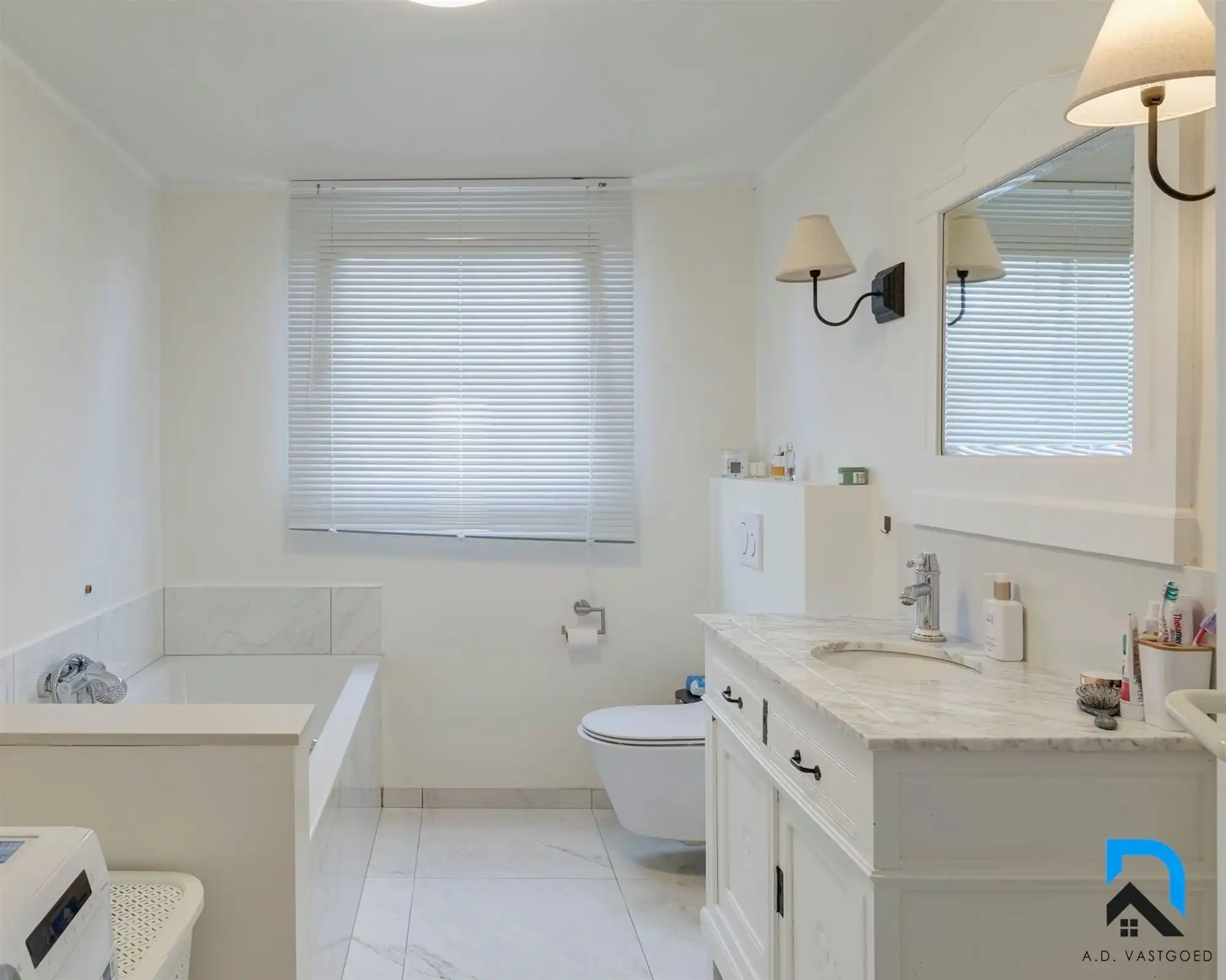 Gerenoveerde woning op toplocatie foto 16