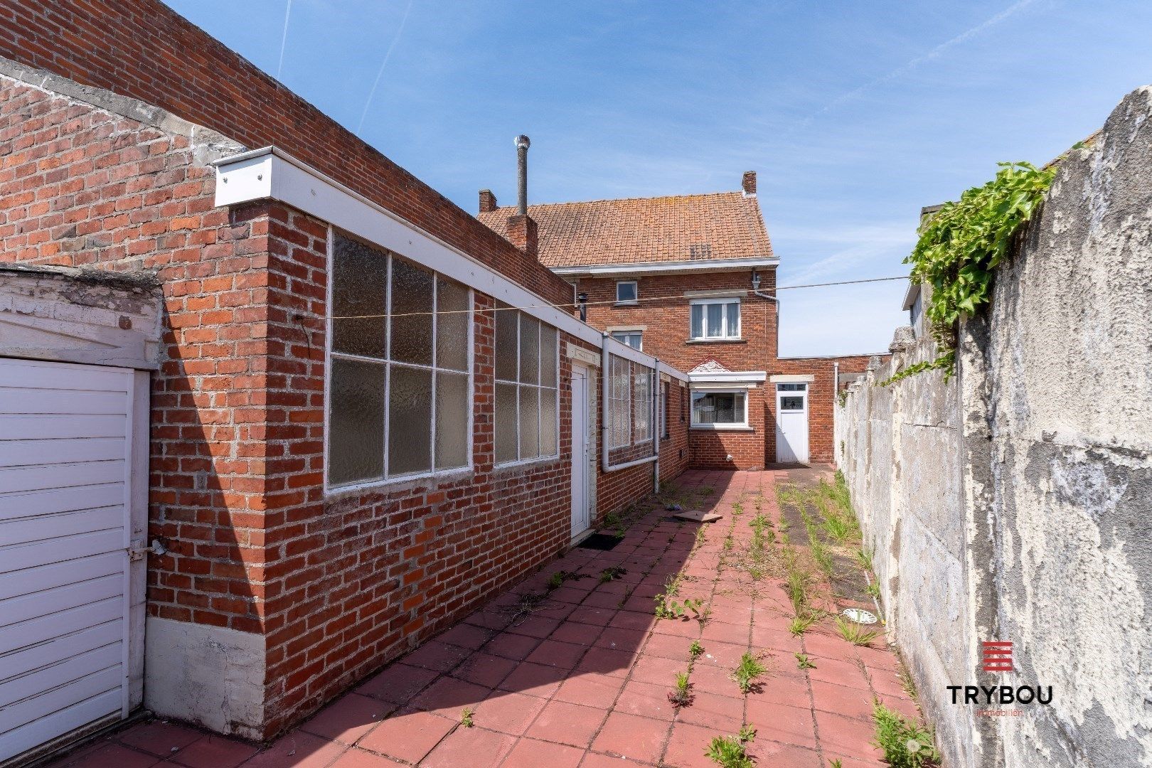 Centraal gelegen, degelijke woning met drie ruime slaapkamers foto 13