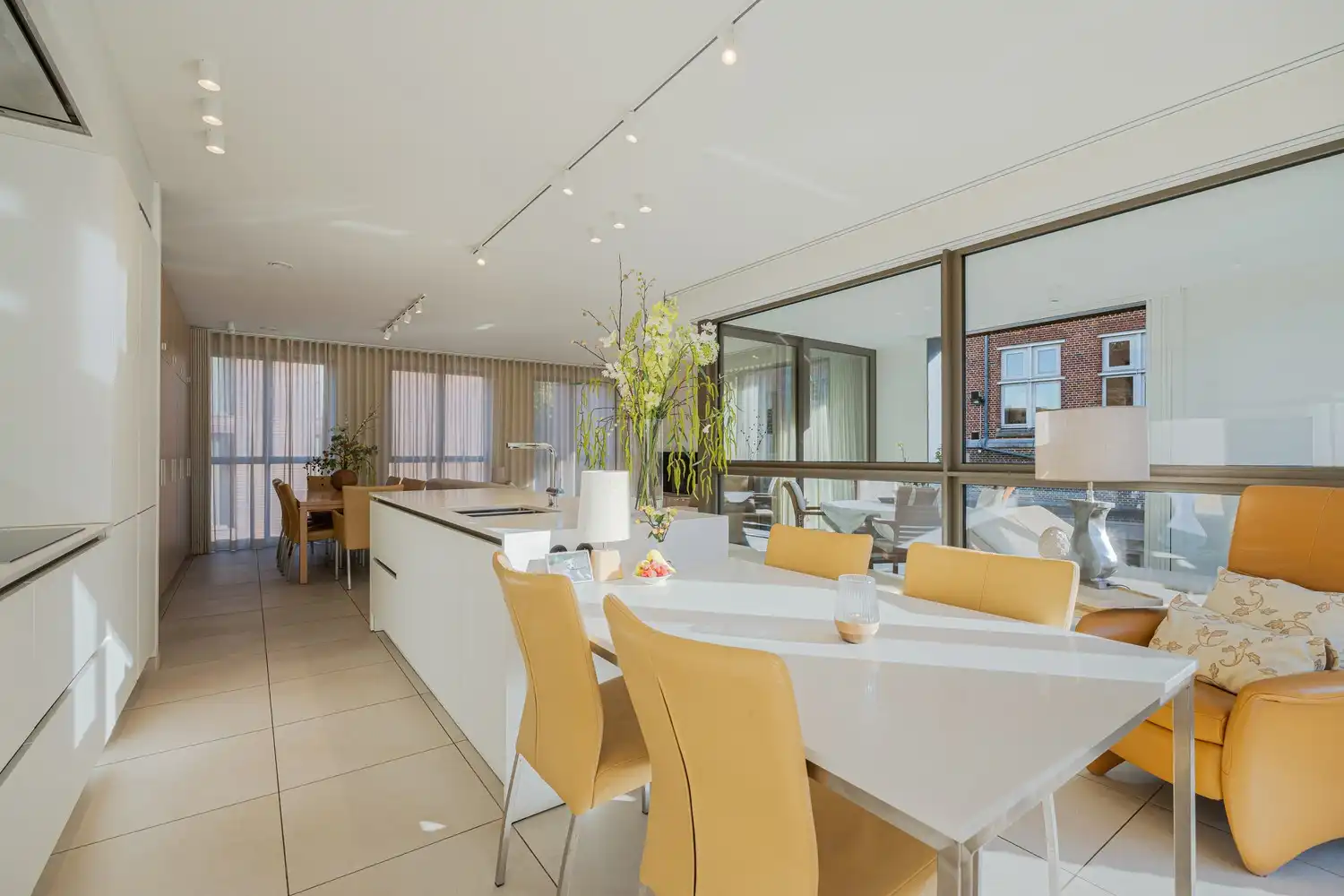 Exclusief wonen aan de Groenplaats in het charmante Oud-Rekem foto 3