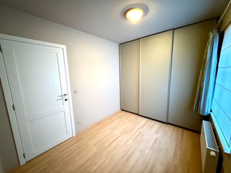 Instapklaar gelijkvloers appartement met 2 slaapkamers, garage en ruim terras foto 14