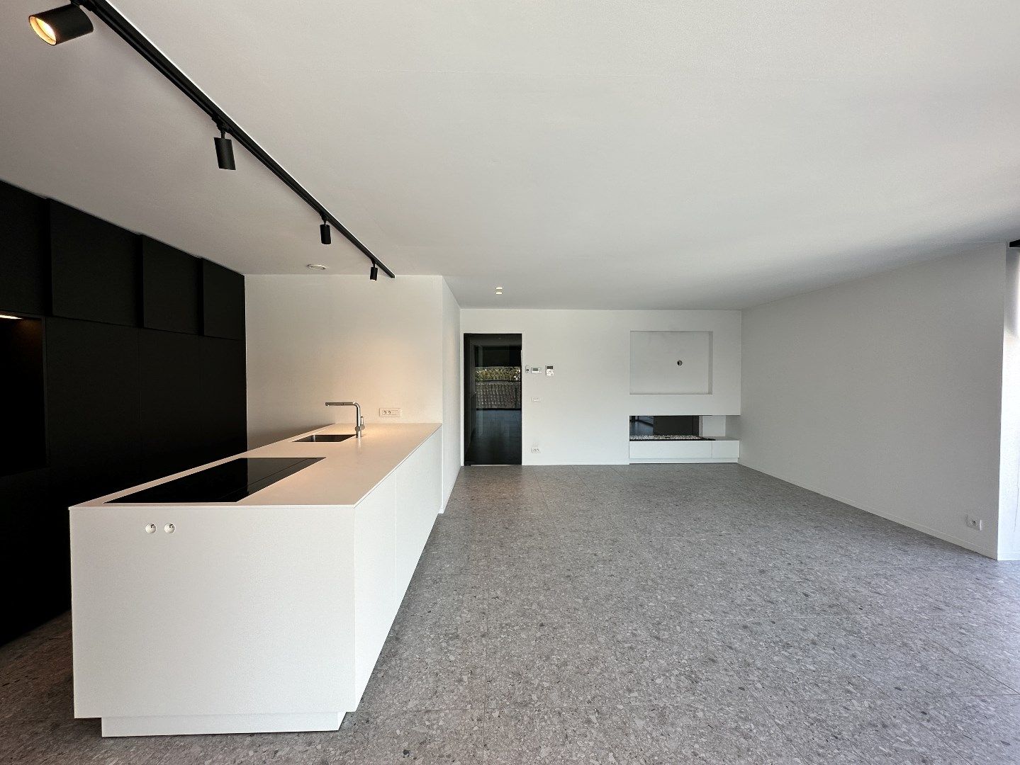 Luxe appartement (140 m²), 3 slpk, 2 badk en zonneterras(sen), centrum Torhout. foto 3