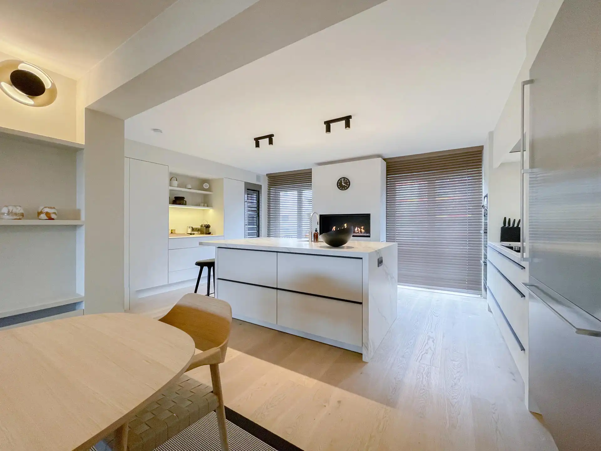 Subliem duplexappartement met panoramisch zicht -- Minigolf foto 16