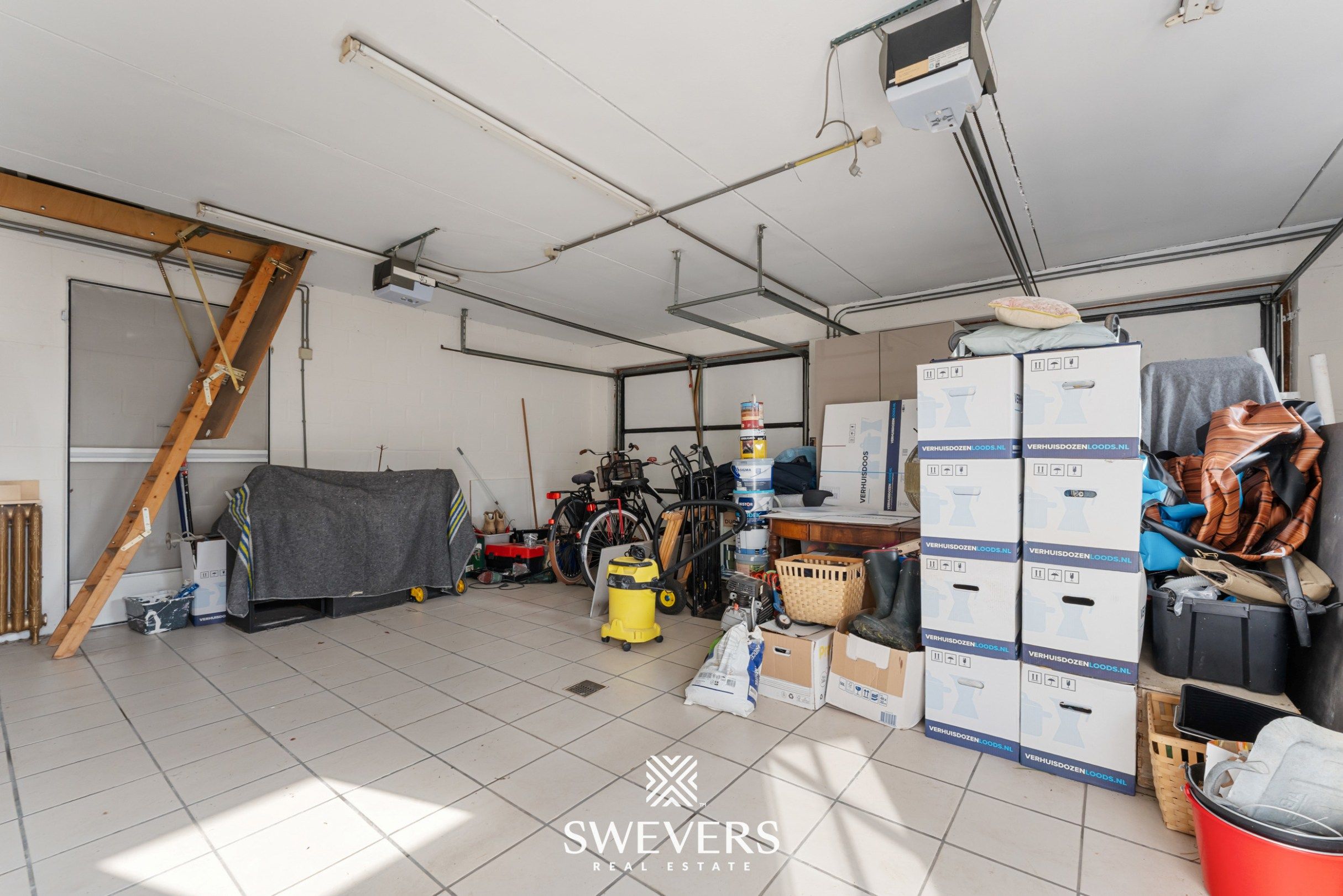 Klassieke villa op royaal perceel foto 34