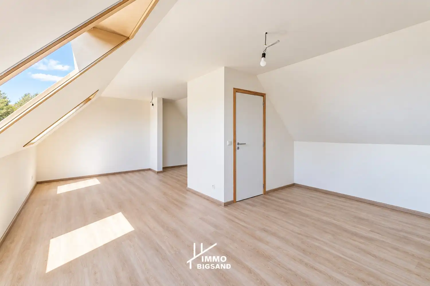 Halfopen nieuwbouwwoning te koop in rustige woonwijk met 4 slaapkamers (mogelijkheid 5 slaapkamers) foto 10