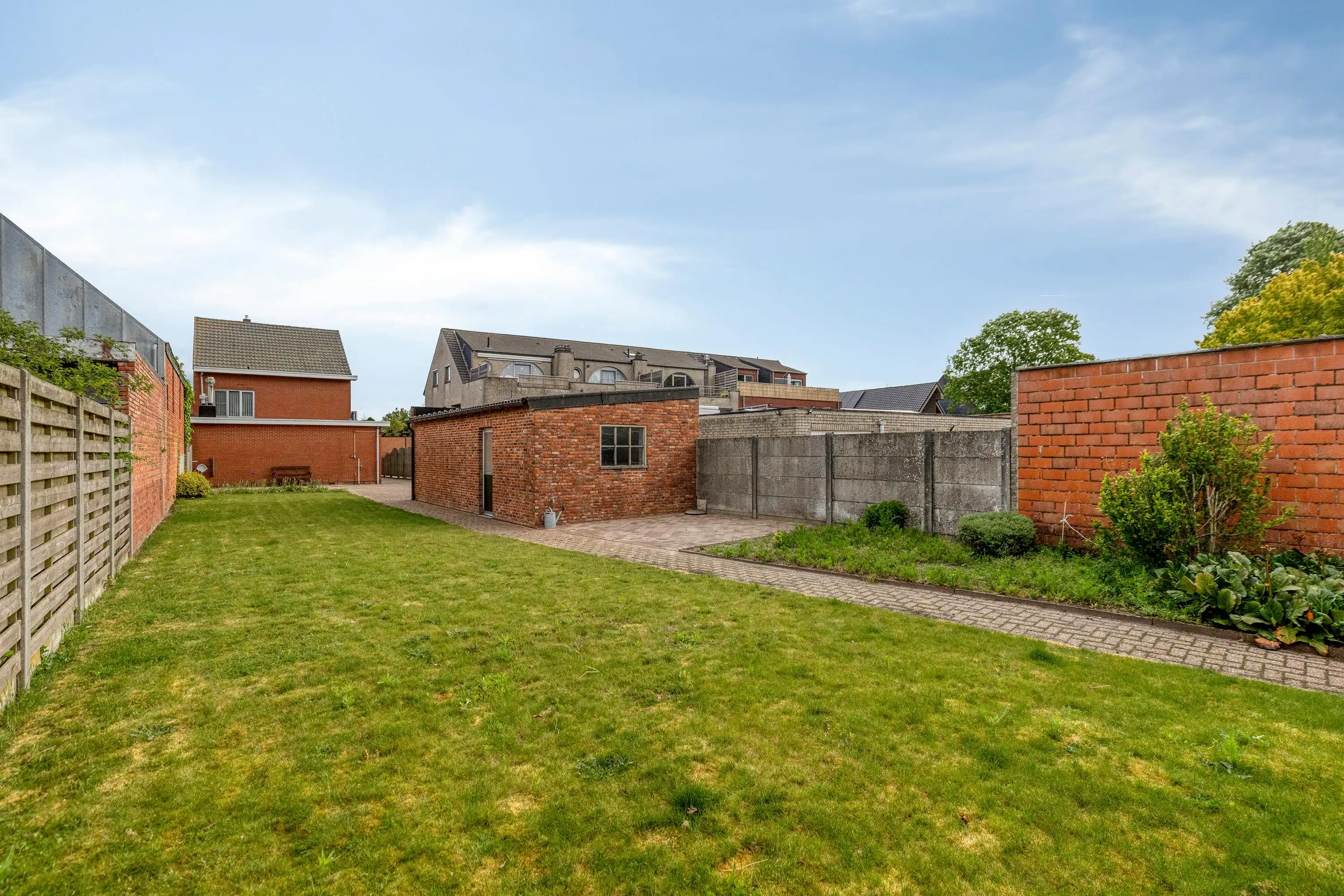 Huis met 4 slaapkamers en grote tuin te koop in Wuustwezel! foto 32
