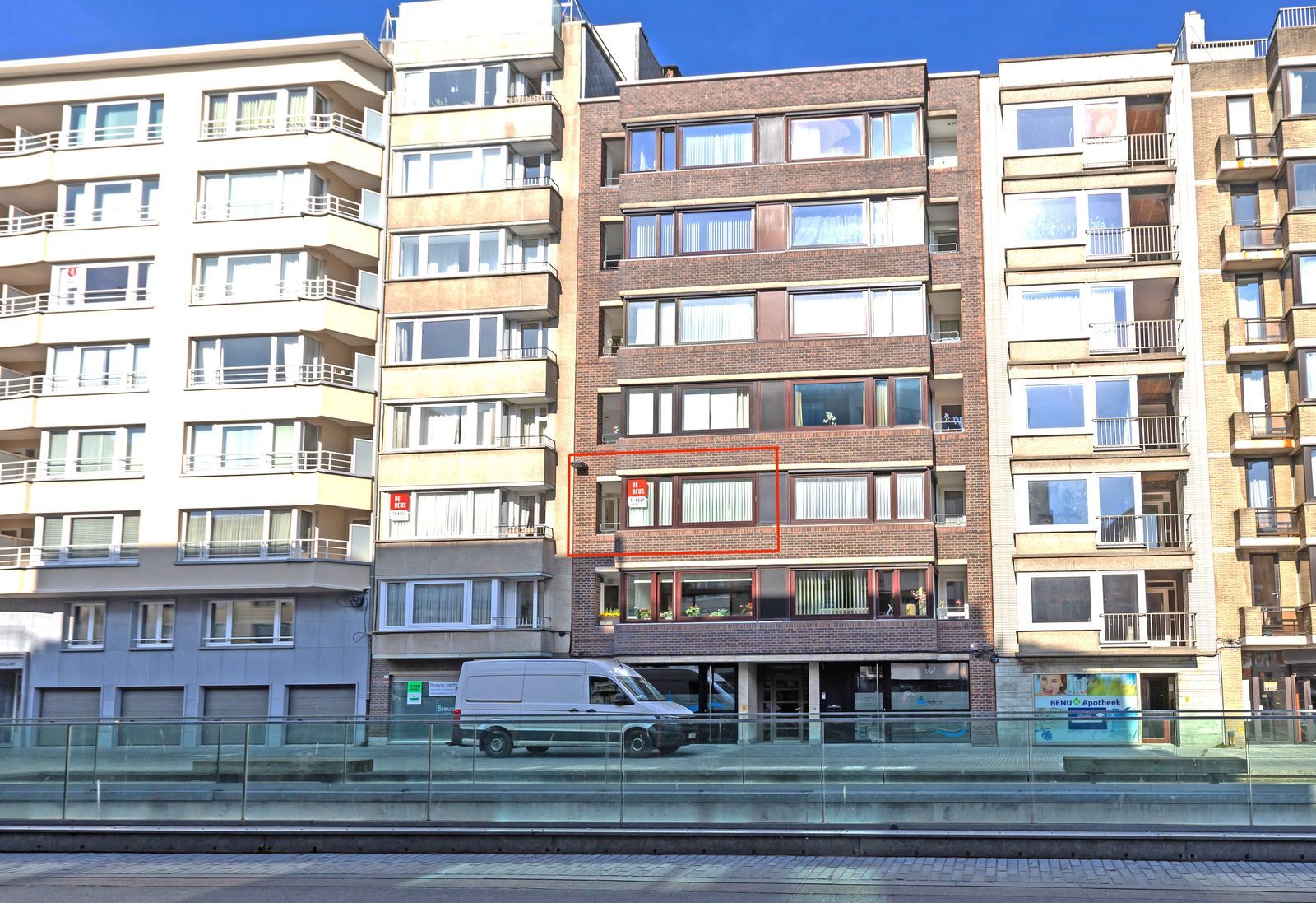 Royaal en lichtrijk appartement met 3 slpk op topligging foto 14