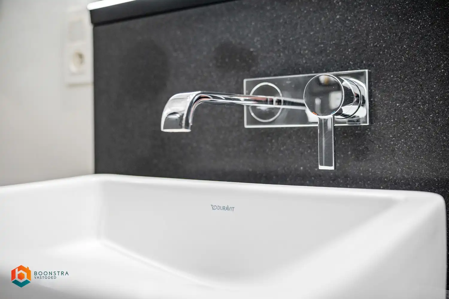 Exclusieve gelijkvloerse loft met 2 slpkrs, terras en staanplaats foto 29