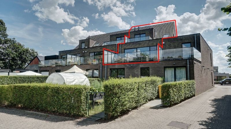 Duplex-appartement van 133m² met 3 slaapkamers, 2 terrassen en carport foto 2