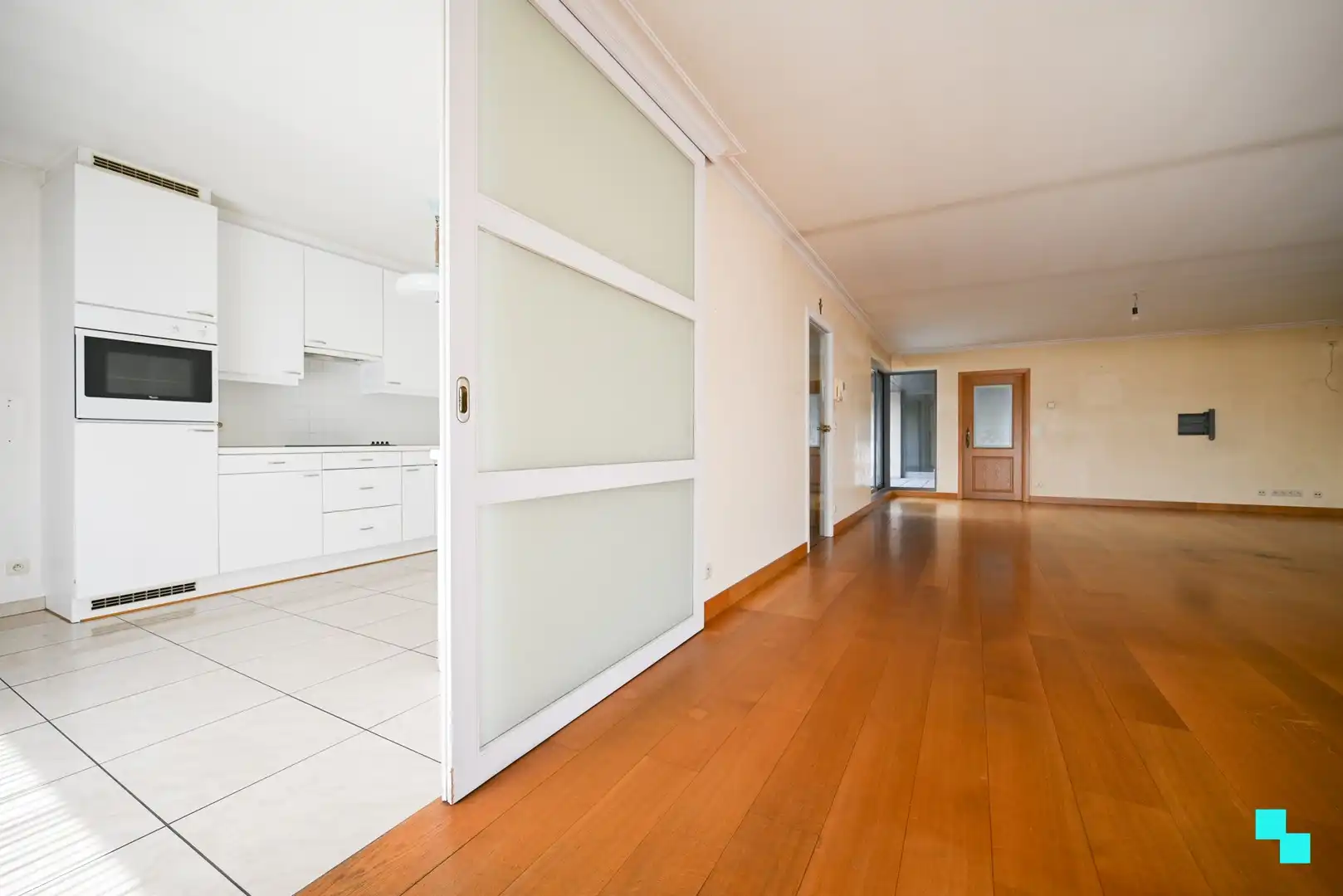 Unieke penthouse met drie terrassen in hartje Izegem foto 7