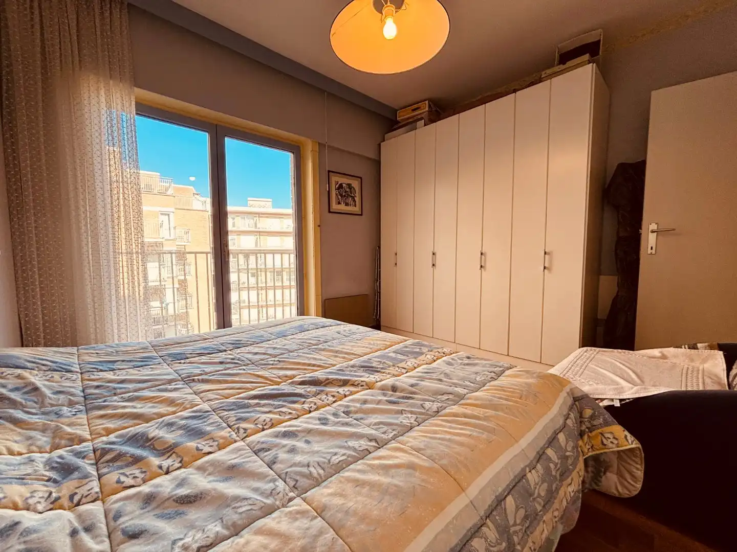 Volwaardig ruim appartement met dubbele garage op voetstap van de zeelijn foto 13