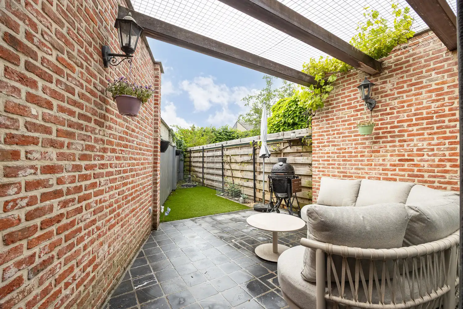 Charmante, landelijk gerenoveerde gezinswoning met 3 ruime slk's foto 9