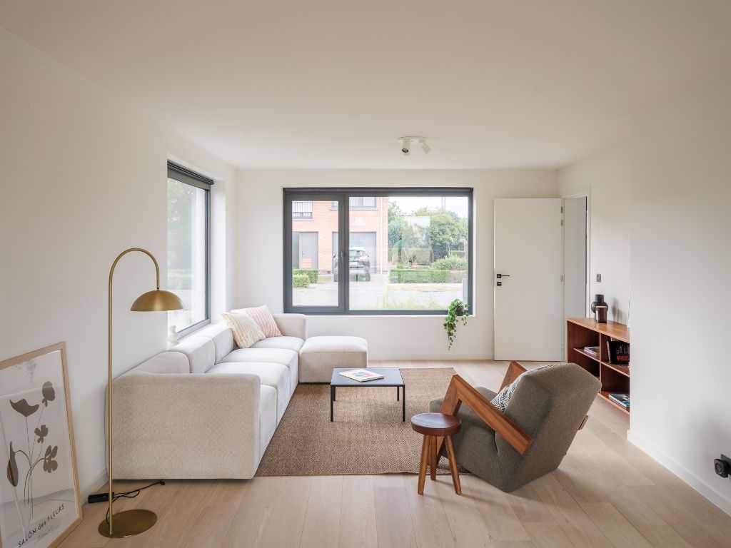 Hoogwaardig gerenoveerde gezinswoning met 4 slaapkamers en landelijke zichten – nabij station Hansbeke foto 7