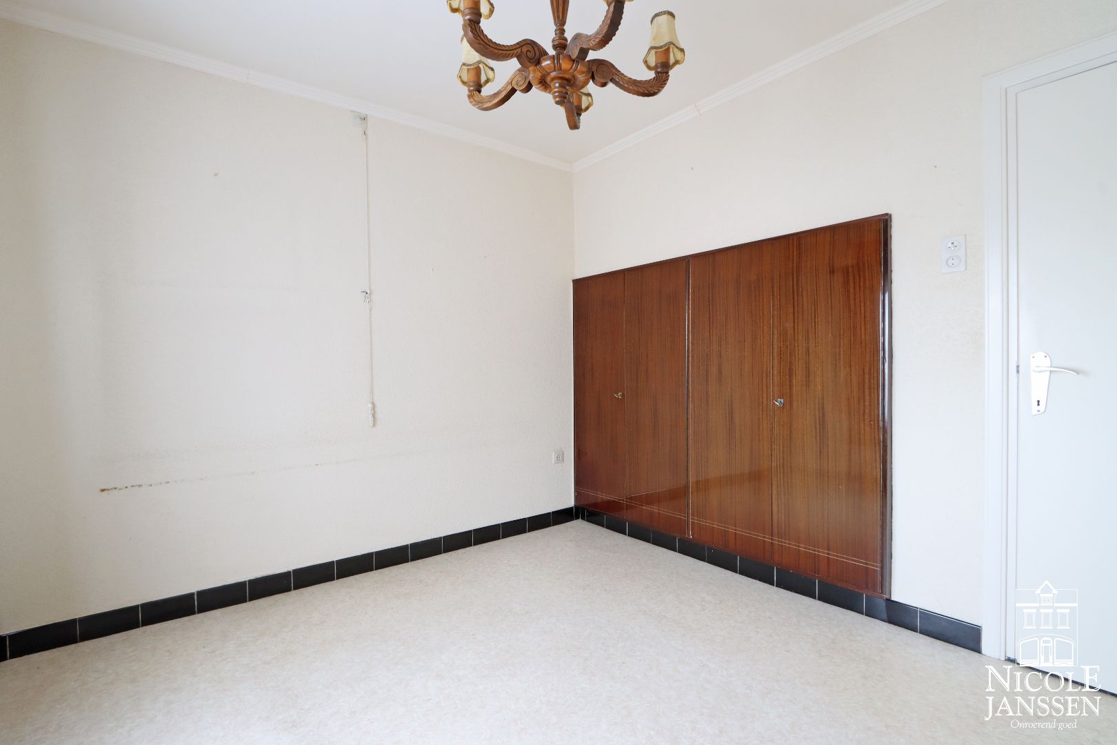 Mooi verzorgde split-level woning op unieke locatie in het mooie Aldeneik foto 21