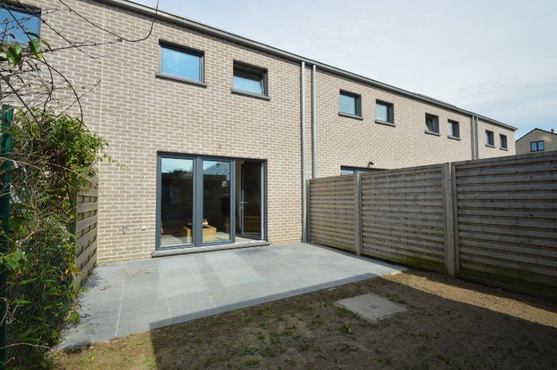 Energiezuinige woning met 3 slaapkamers in rustige verkaveling foto {{pictureIndex}}