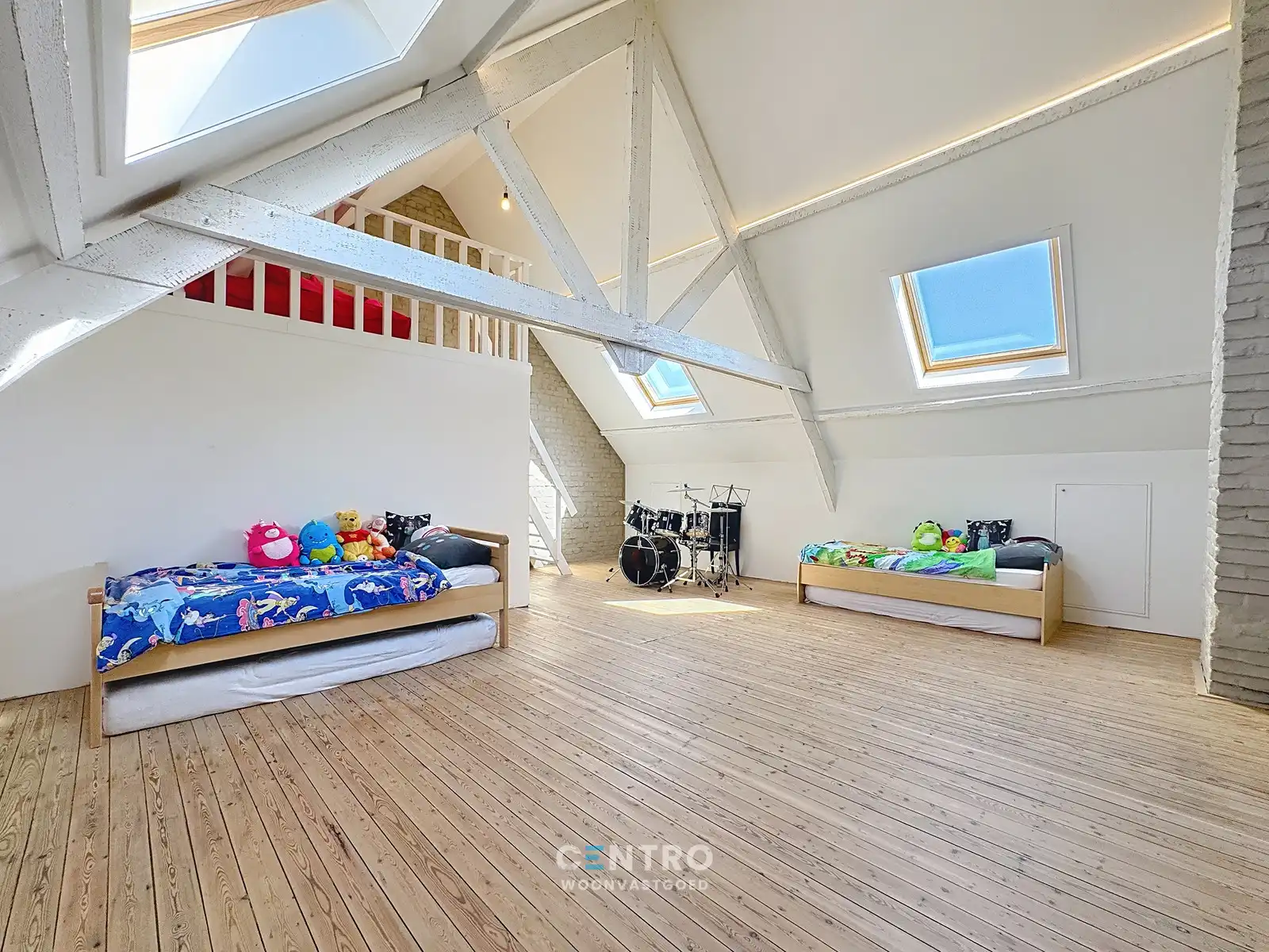 UITERST karaktervolle burgerwoning met 3 à 4 slpks, garage én tuin! foto 17