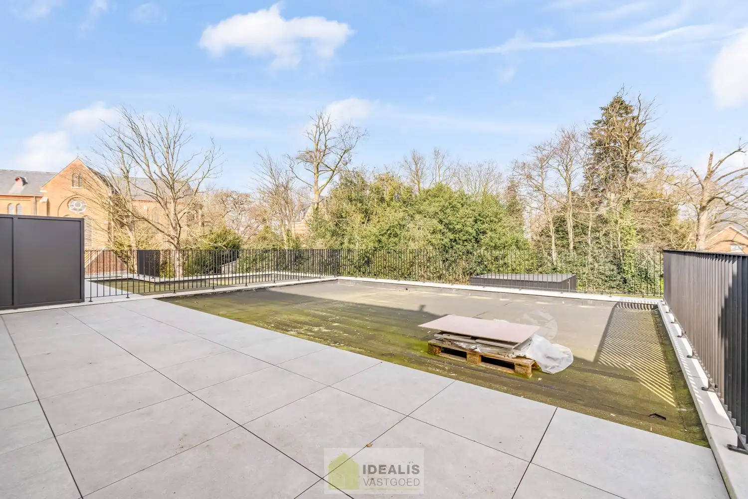 NIEUWBOUWAPPARTEMENT MET 2 SLAAPKAMERS, KELDERBERGING EN EEN ONDERGRONDSE AUTOSTANDPLAAT foto 13