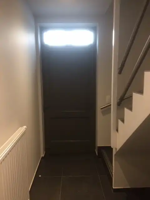 Vrijstaande woning te huur met 3 slaapkamers. foto 11