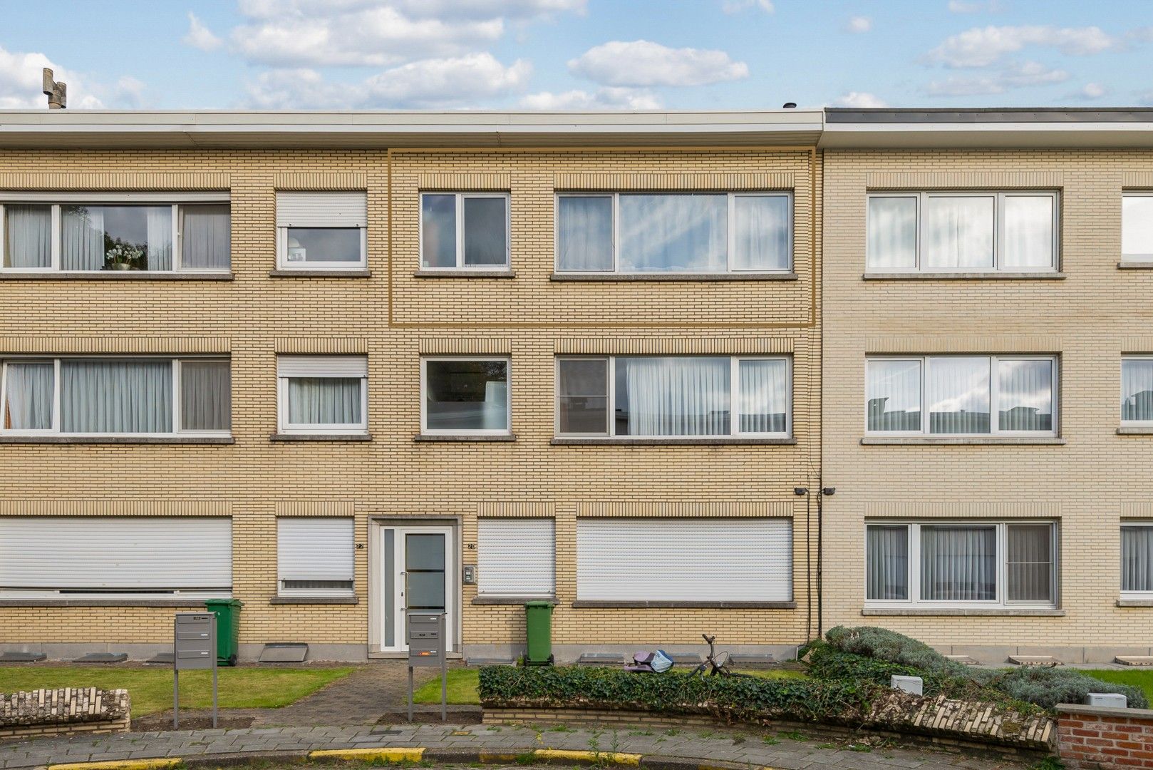 Zonovergoten 2 slaapkamer appartement in doodlopende straat! foto 17