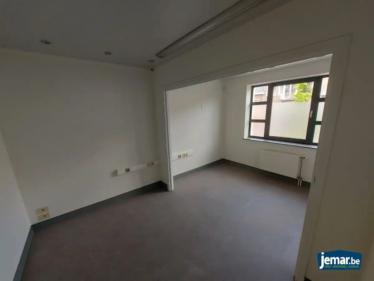 Winkelruimte foto 28