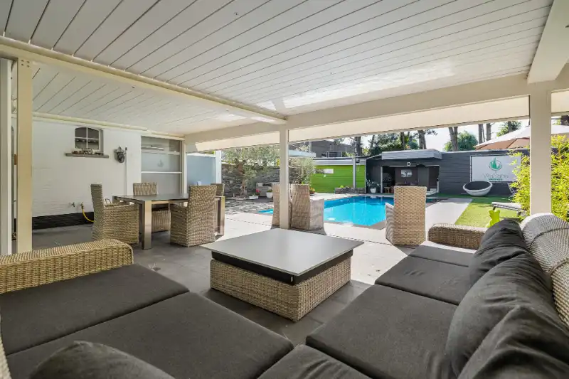 Exclusieve rustieke villa in Erembodegem met privé wellness foto 6