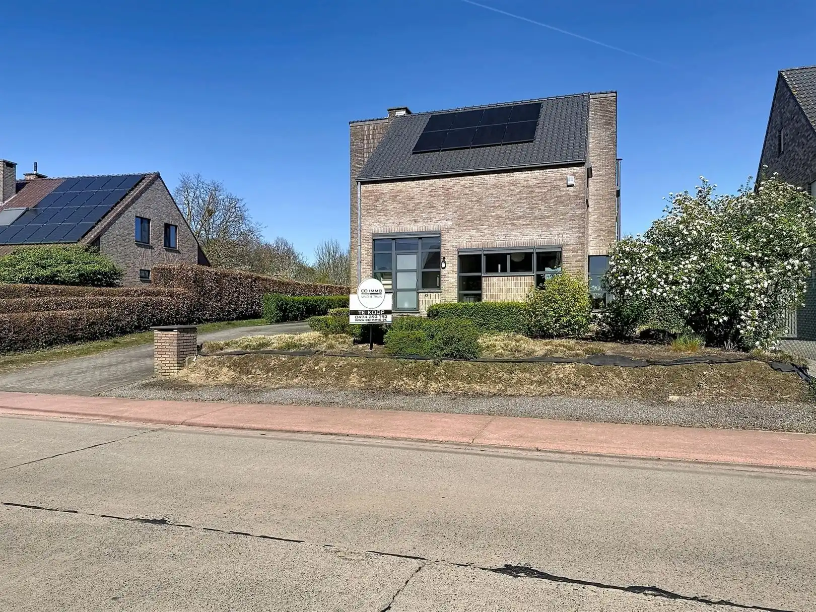 Ruime open bebouwing, 3 slpks, garage, tuin, 16a 05ca foto 4