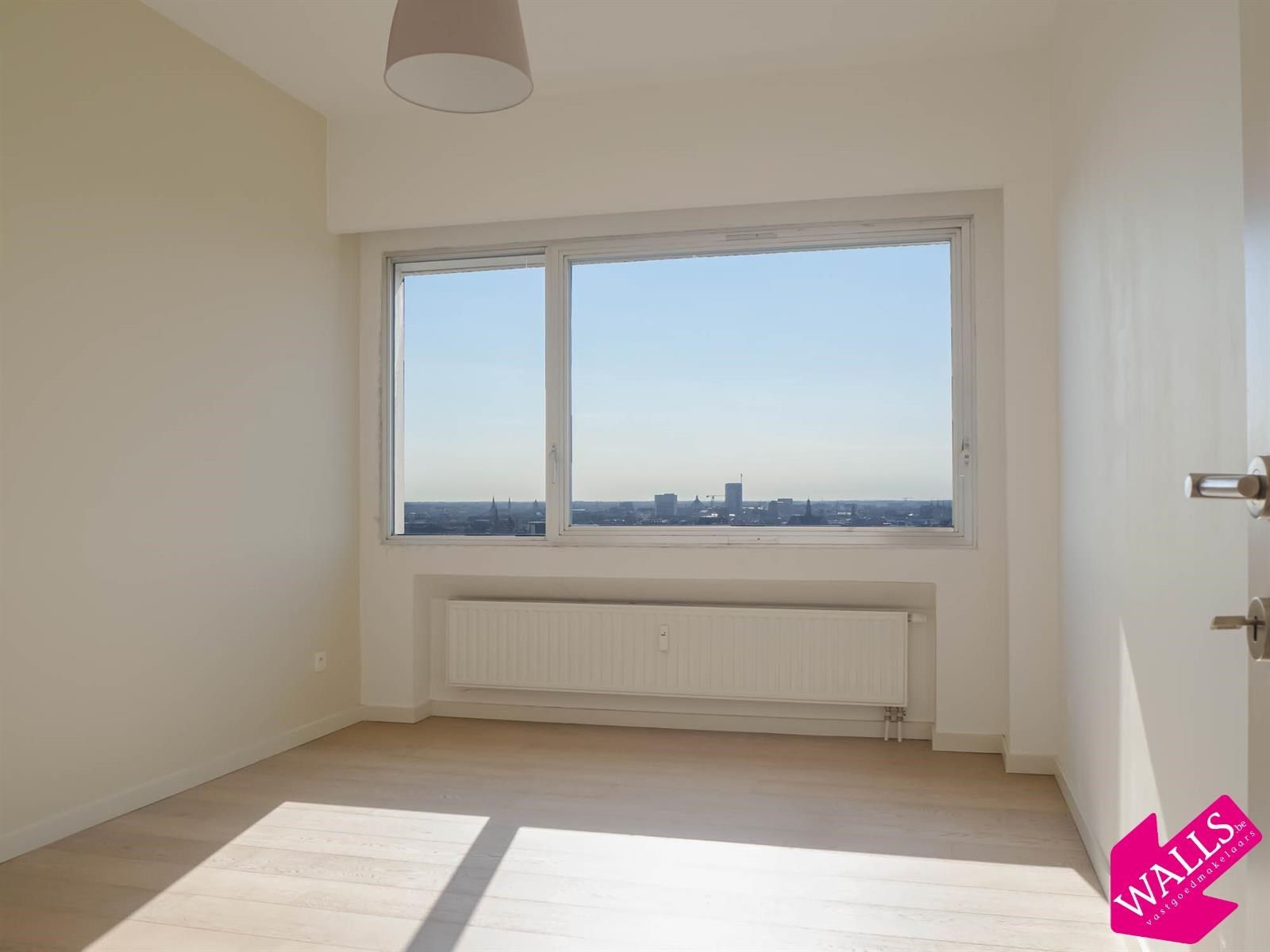 Appartement op 19de verdieping met prachtig zicht foto 7