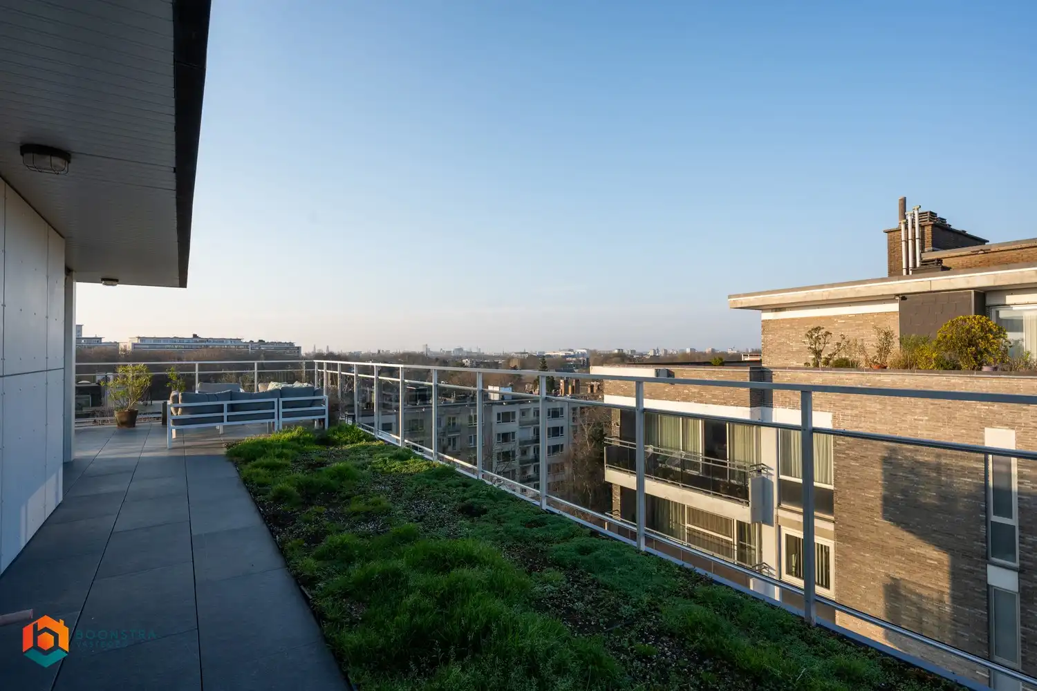 Exclusieve penthouse met 3 slpkrs, zéér riant terras (115 m²) en 2 autostaanplaatsen foto 24