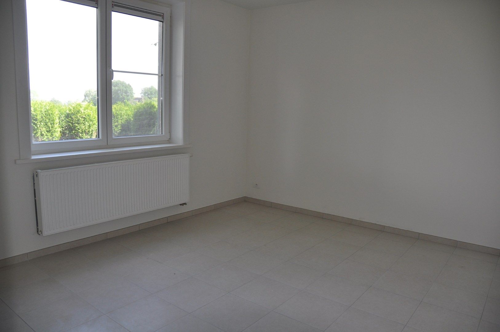 Woning met 3 slaapkamers en magazijn foto 8